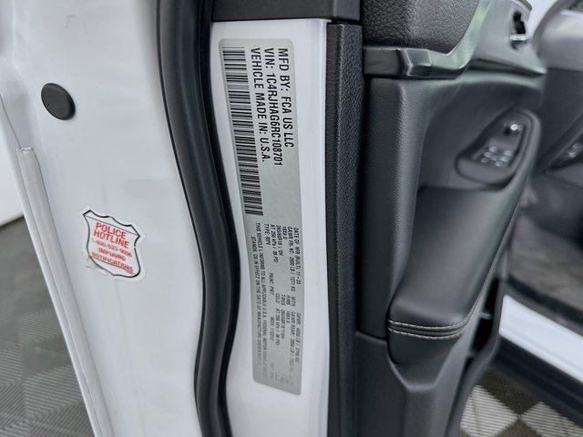 used 2024 Jeep Grand Cherokee car, priced at $30,247