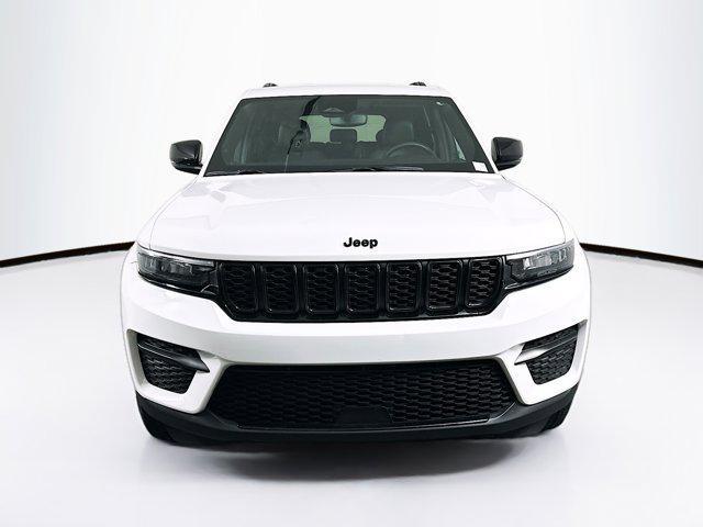 used 2024 Jeep Grand Cherokee car, priced at $30,247
