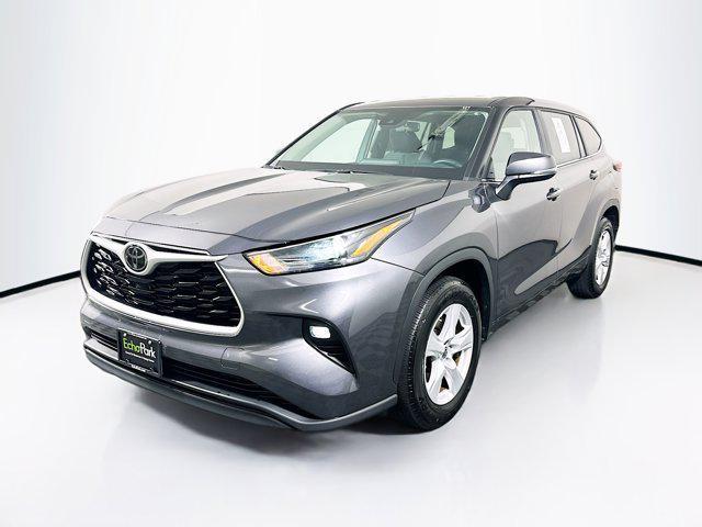 used 2024 Toyota Highlander car, priced at $34,189