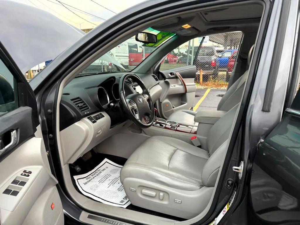 used 2013 Toyota Highlander car, priced at $15,999