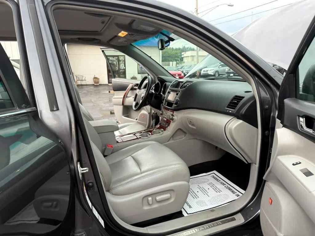 used 2013 Toyota Highlander car, priced at $15,999