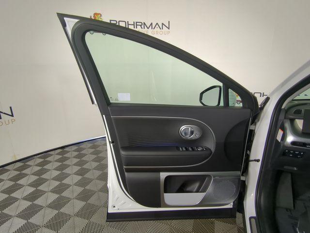 new 2026 Hyundai IONIQ 9 car, priced at $69,061