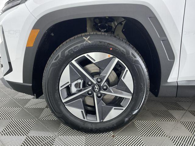new 2026 Hyundai TUCSON Hybrid car, priced at $32,639