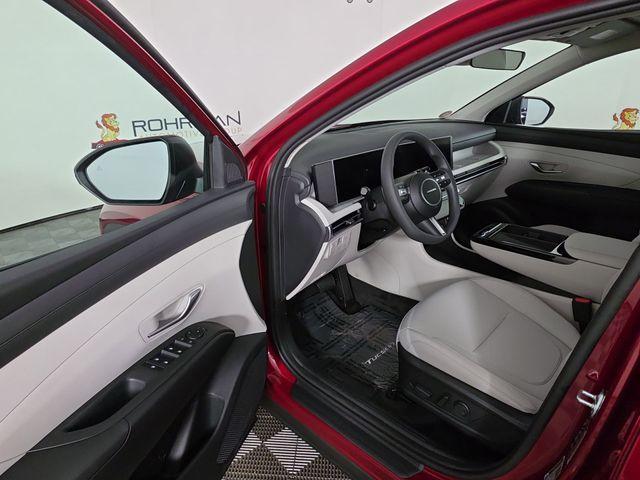 new 2026 Hyundai TUCSON Hybrid car, priced at $32,639