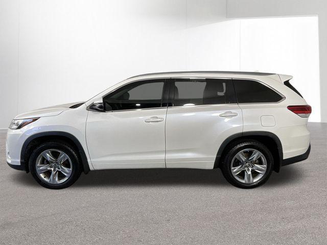 used 2017 Toyota Highlander car, priced at $19,798