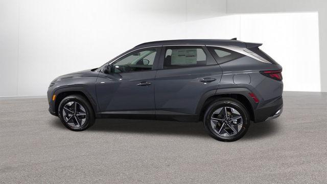 new 2026 Hyundai TUCSON Hybrid car, priced at $32,121