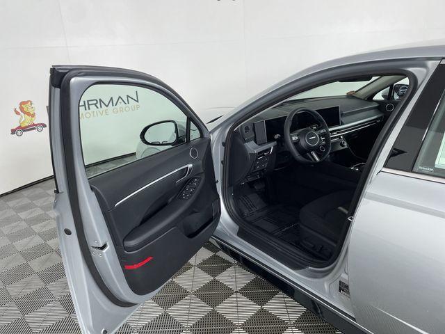 new 2026 Hyundai Sonata car, priced at $30,645