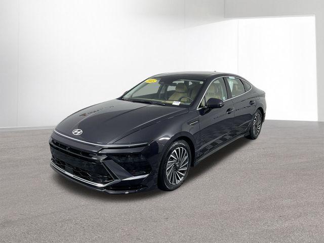 used 2025 Hyundai Sonata Hybrid car, priced at $32,727