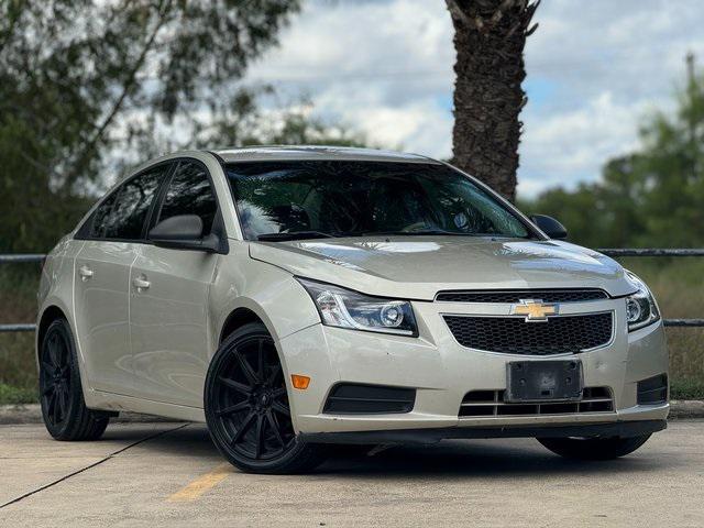 used 2014 Chevrolet Cruze car, priced at $7,999