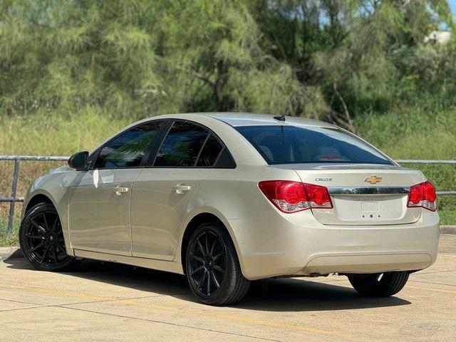 used 2014 Chevrolet Cruze car, priced at $7,999