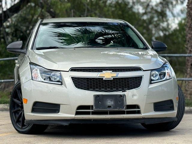 used 2014 Chevrolet Cruze car, priced at $7,999