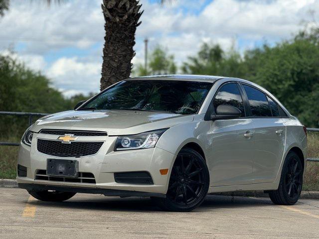 used 2014 Chevrolet Cruze car, priced at $7,999