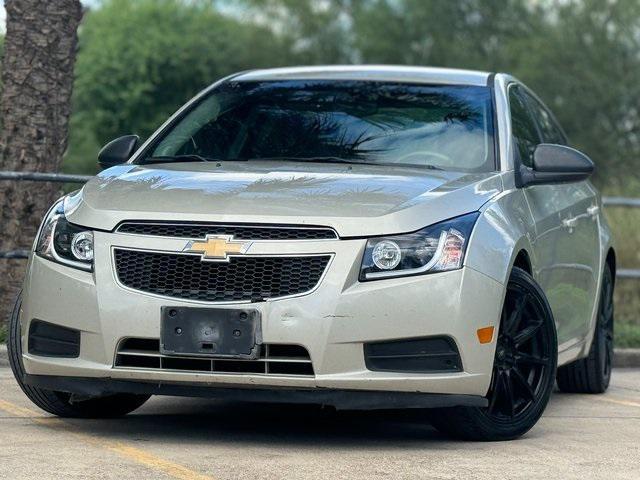 used 2014 Chevrolet Cruze car, priced at $7,999