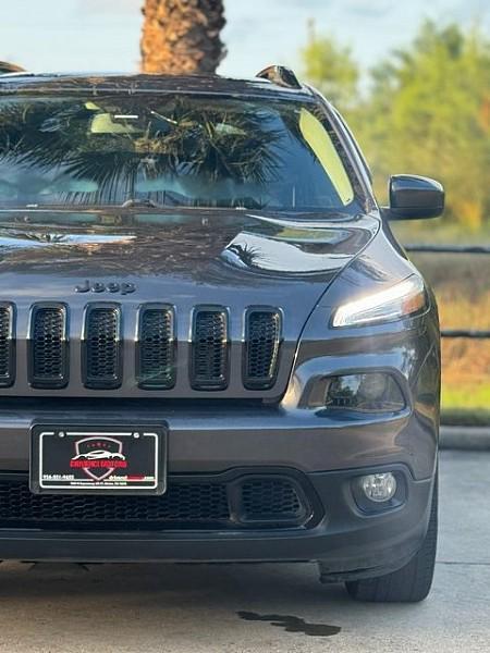 used 2018 Jeep Cherokee car, priced at $14,995