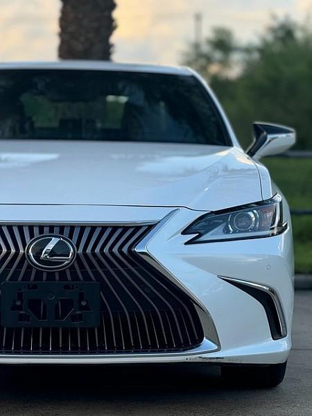 used 2021 Lexus ES 350 car, priced at $33,995