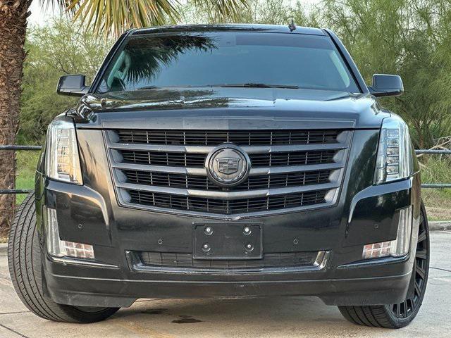 used 2015 Cadillac Escalade car, priced at $26,995