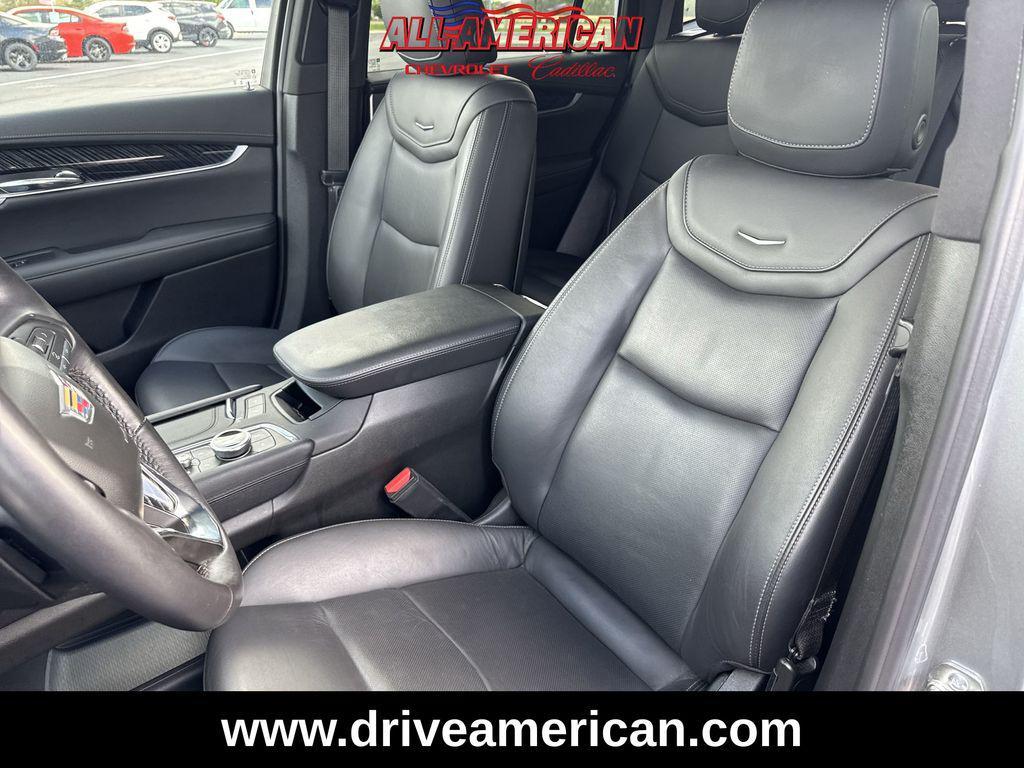 used 2024 Cadillac XT6 car, priced at $40,857