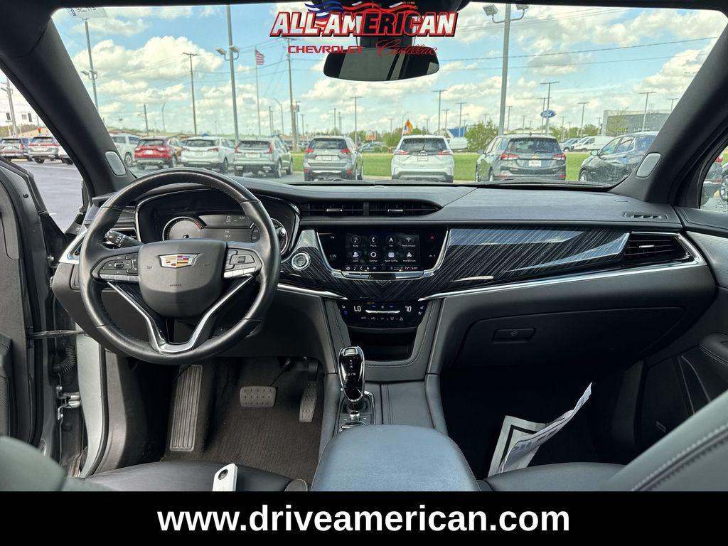 used 2024 Cadillac XT6 car, priced at $40,857
