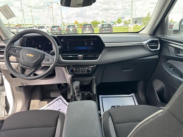 used 2025 Chevrolet TrailBlazer car, priced at $28,107