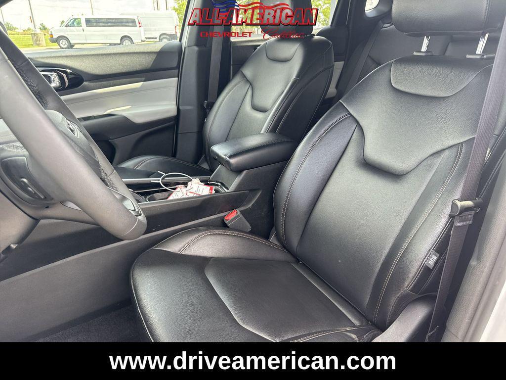 used 2024 Jeep Compass car, priced at $25,999