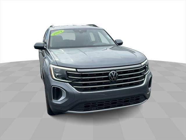 used 2024 Volkswagen Atlas car, priced at $33,682