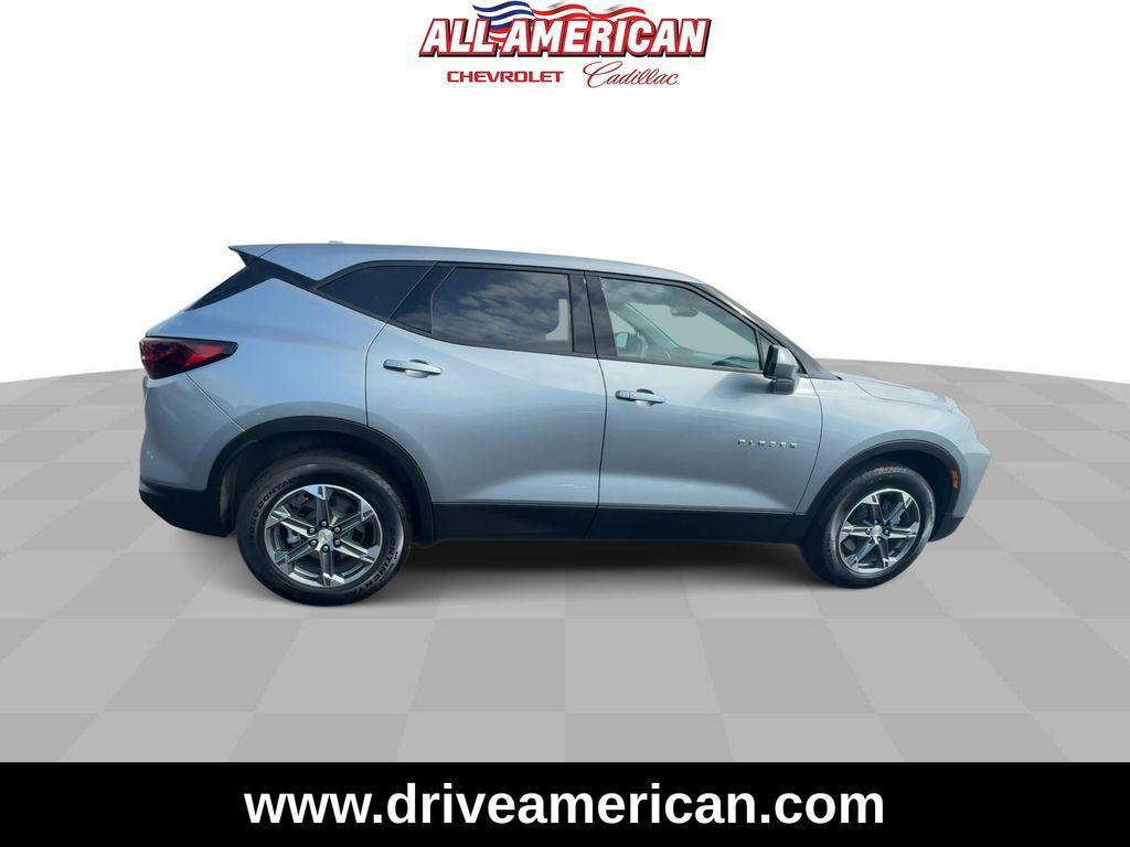 used 2025 Chevrolet Blazer car, priced at $31,994