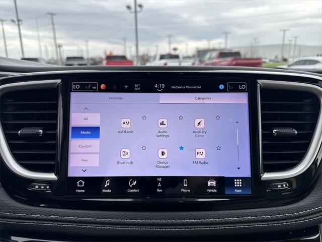used 2021 Chrysler Pacifica Hybrid car, priced at $23,749