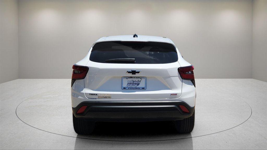 new 2025 Chevrolet Trax car, priced at $23,000