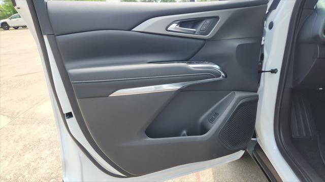 new 2025 Chevrolet Traverse car, priced at $44,000