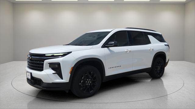 new 2025 Chevrolet Traverse car, priced at $44,000