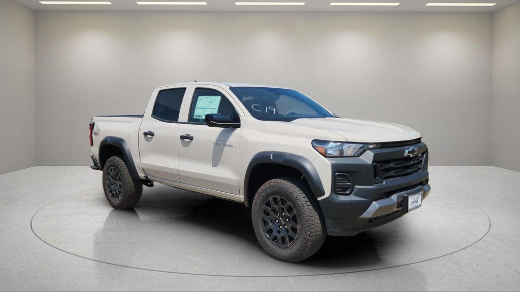 new 2026 Chevrolet Colorado car, priced at $41,000