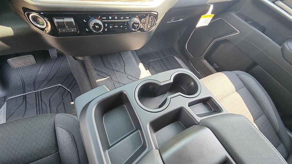 new 2026 Chevrolet Silverado 1500 car, priced at $44,250