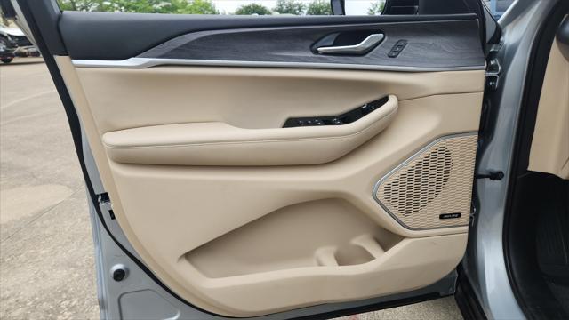 used 2022 Jeep Grand Cherokee L car, priced at $28,500
