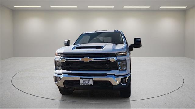 new 2025 Chevrolet Silverado 2500 car, priced at $69,000