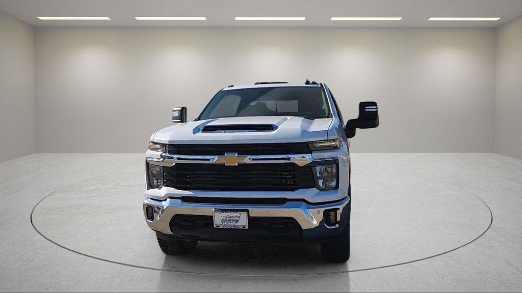 new 2025 Chevrolet Silverado 2500 car, priced at $67,000