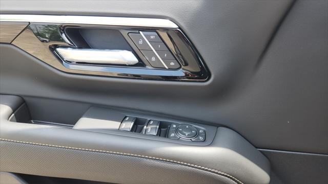 new 2025 Chevrolet Suburban car, priced at $74,500