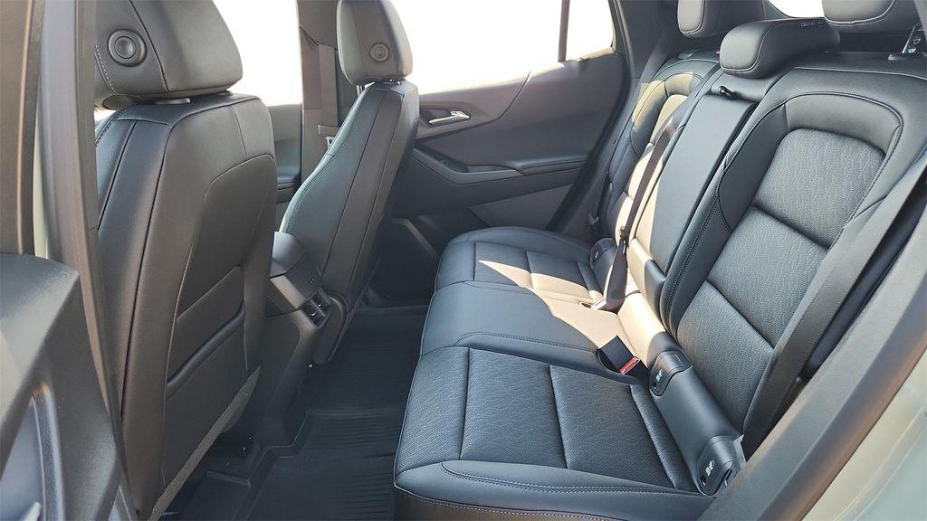 new 2026 Chevrolet Equinox car, priced at $29,500