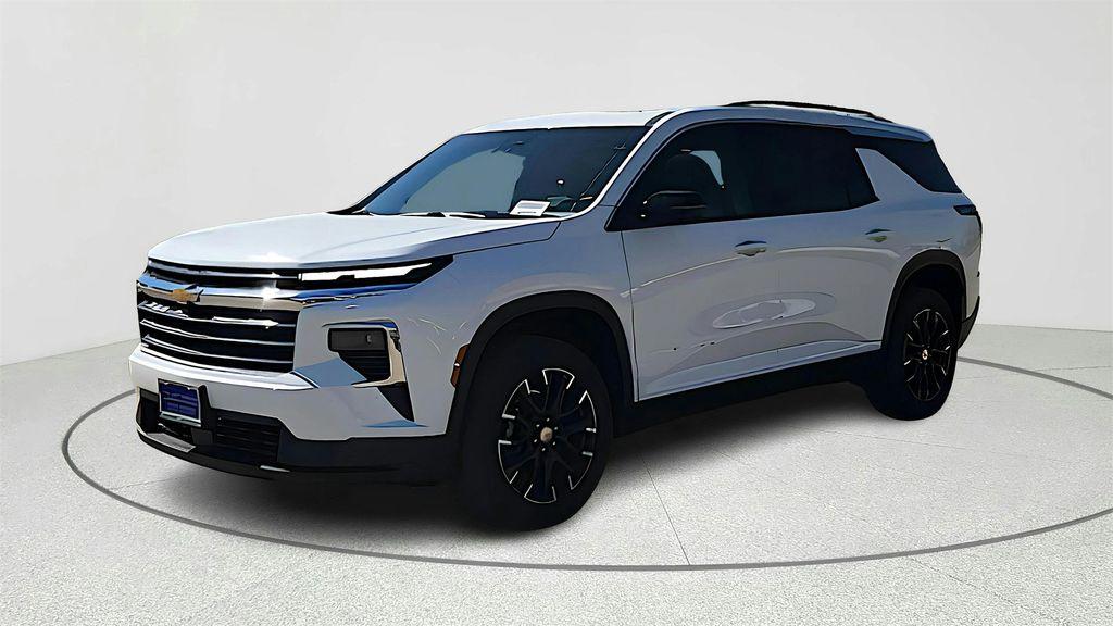 new 2026 Chevrolet Traverse car, priced at $43,500