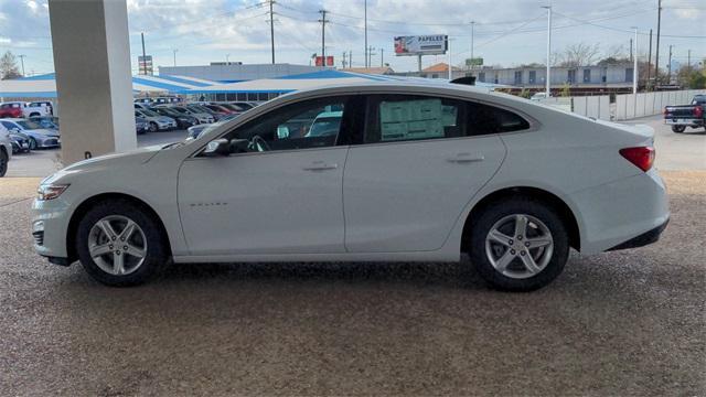 new 2024 Chevrolet Malibu car, priced at $20,750