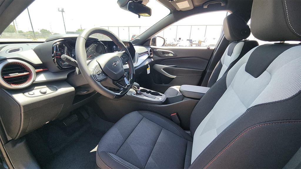 new 2025 Chevrolet Trax car, priced at $23,000