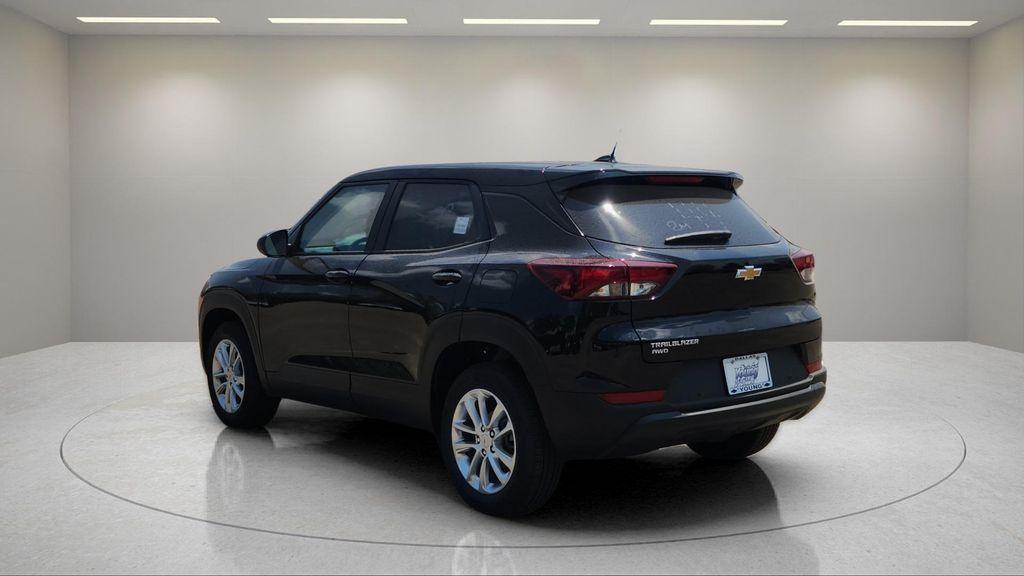 new 2026 Chevrolet TrailBlazer car, priced at $26,500