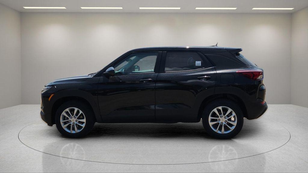 new 2026 Chevrolet TrailBlazer car, priced at $26,500