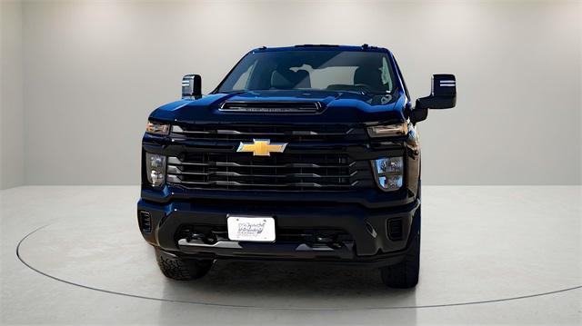 new 2025 Chevrolet Silverado 2500 car, priced at $54,000