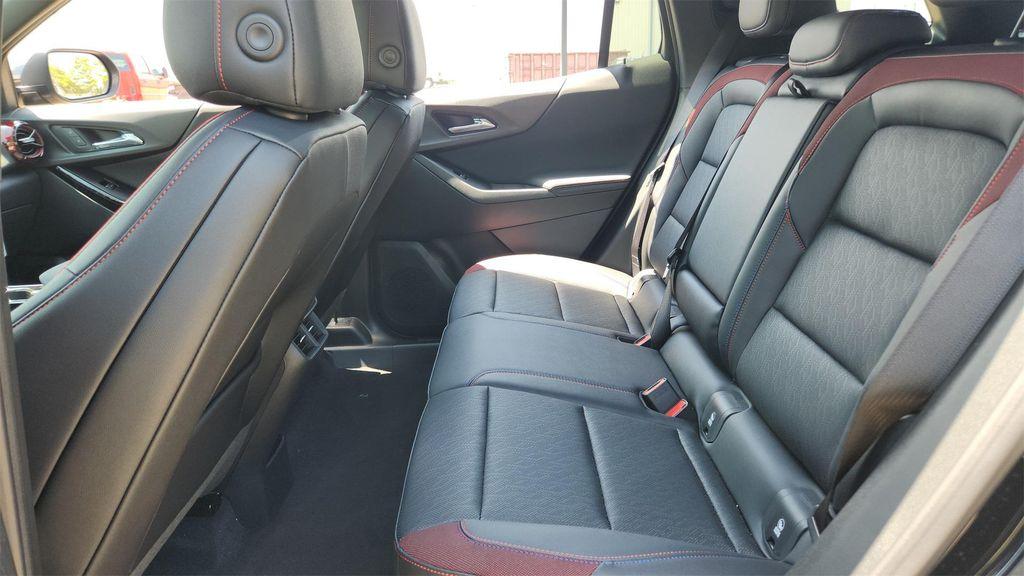 new 2026 Chevrolet Equinox car, priced at $32,000