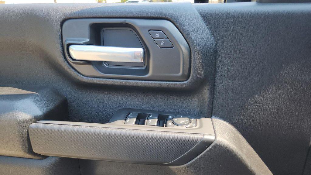 new 2025 Chevrolet Silverado 2500 car, priced at $63,500
