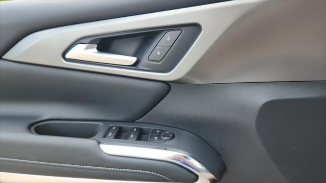 new 2025 Chevrolet Traverse car, priced at $44,845