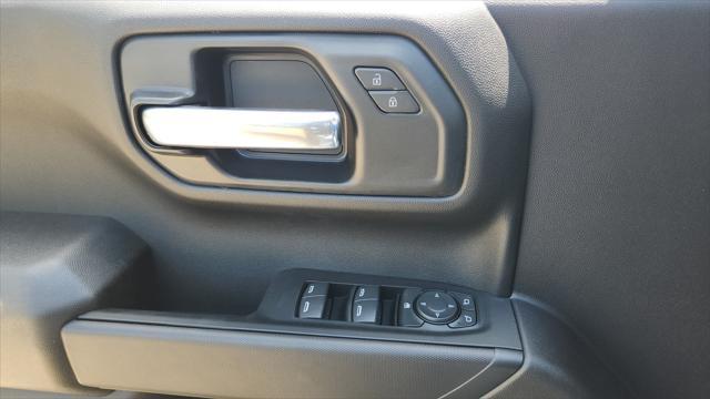 new 2025 Chevrolet Silverado 1500 car, priced at $39,000