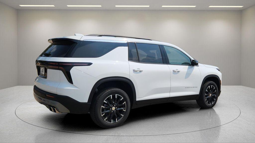 new 2026 Chevrolet Traverse car, priced at $43,000