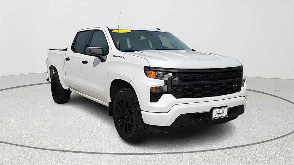 new 2025 Chevrolet Silverado 1500 car, priced at $42,615
