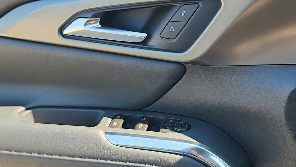 new 2026 Chevrolet Traverse car, priced at $45,000